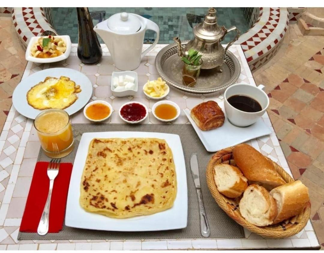 Riad Come & Va Marrakesh Buitenkant foto