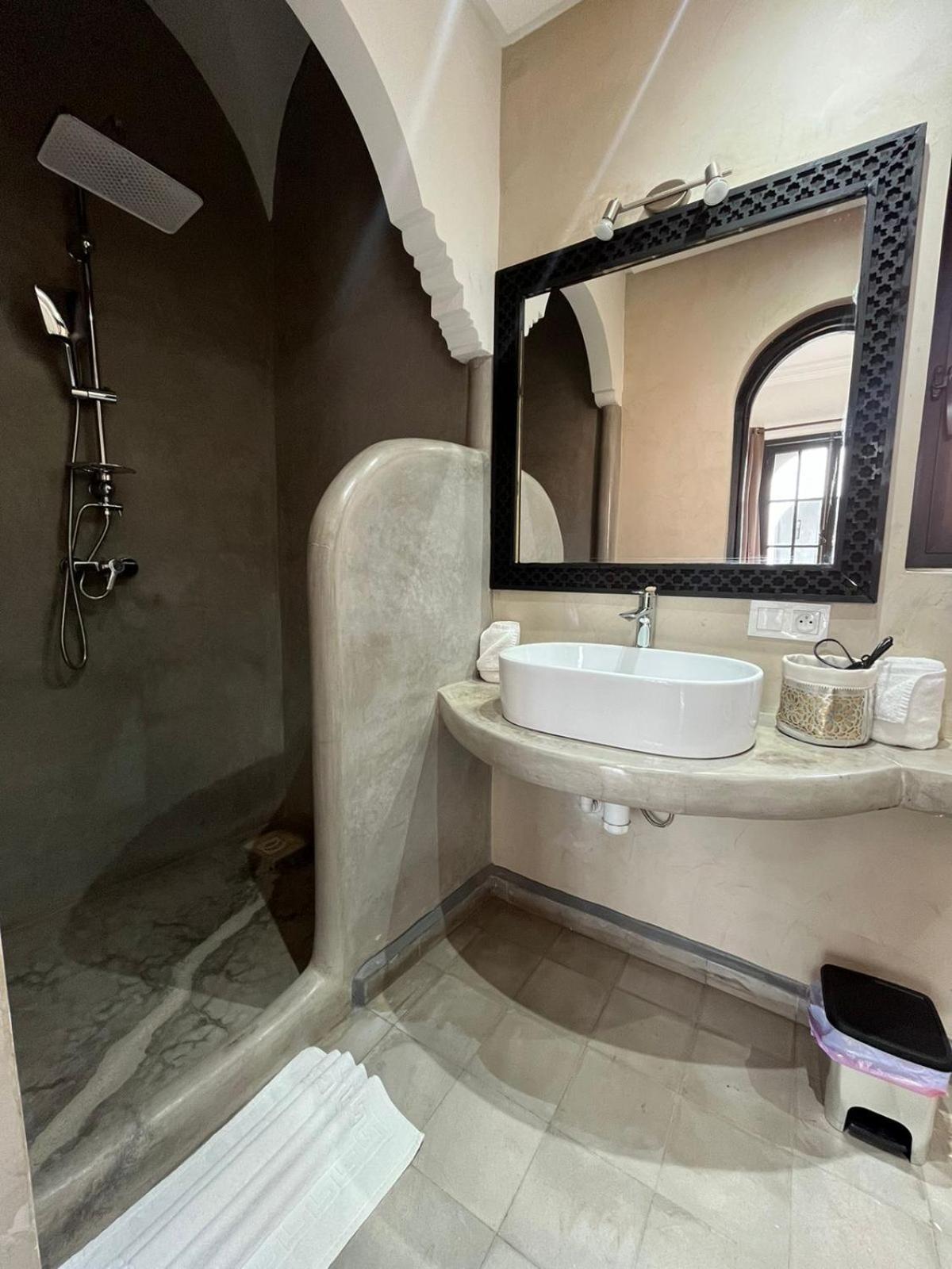 Riad Come & Va Marrakesh Buitenkant foto